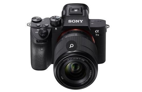 Sony Alpha 7 III Black Mirrorless Camera + FE 28-70mm f/3.5-5.6 Black Lens